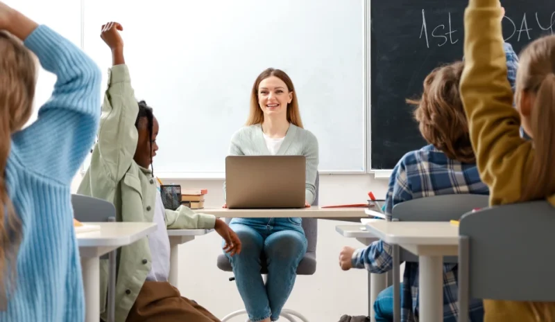 kids_raising_their_hands_during_class_at_elementar_2025_02_20_11_03_49_utc_1